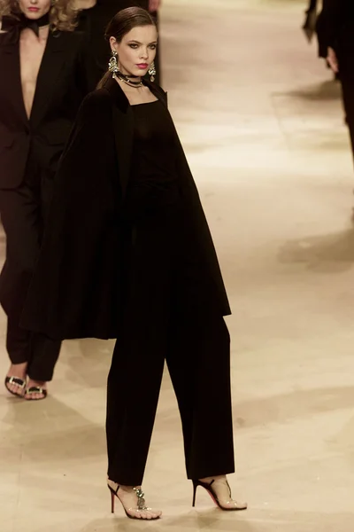 Look 256